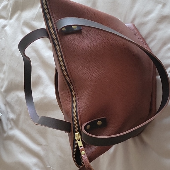 Portland Leather Tote - Picture 5 of 5
